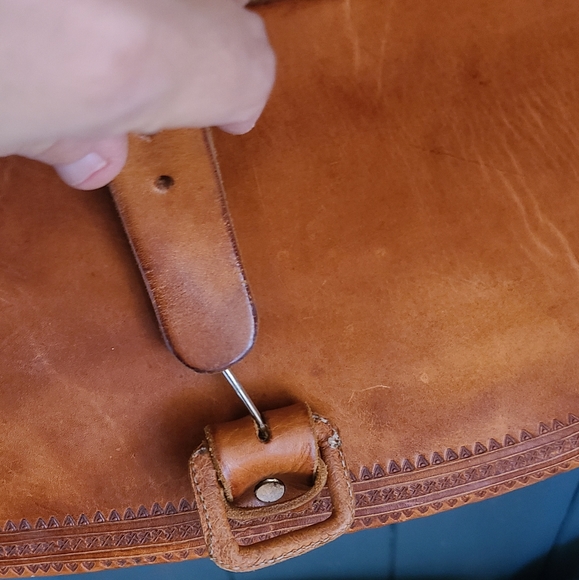 Tooled leather boho handbag - Picture 5 of 8